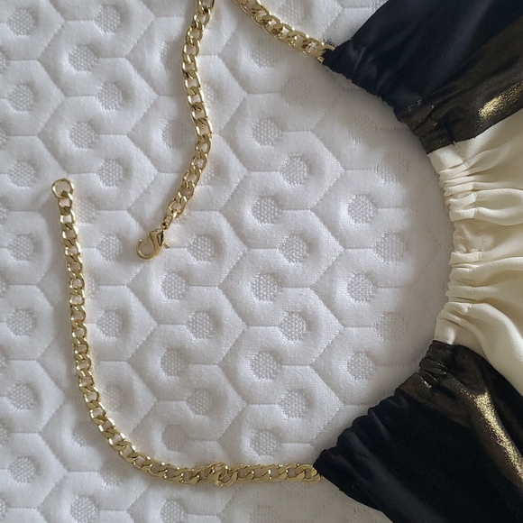 BRAND NEW NO TAGS/ Express / Sz Sm /Blouse-Ties in Back / Black,Cream, & Gold - Picture 5 of 12